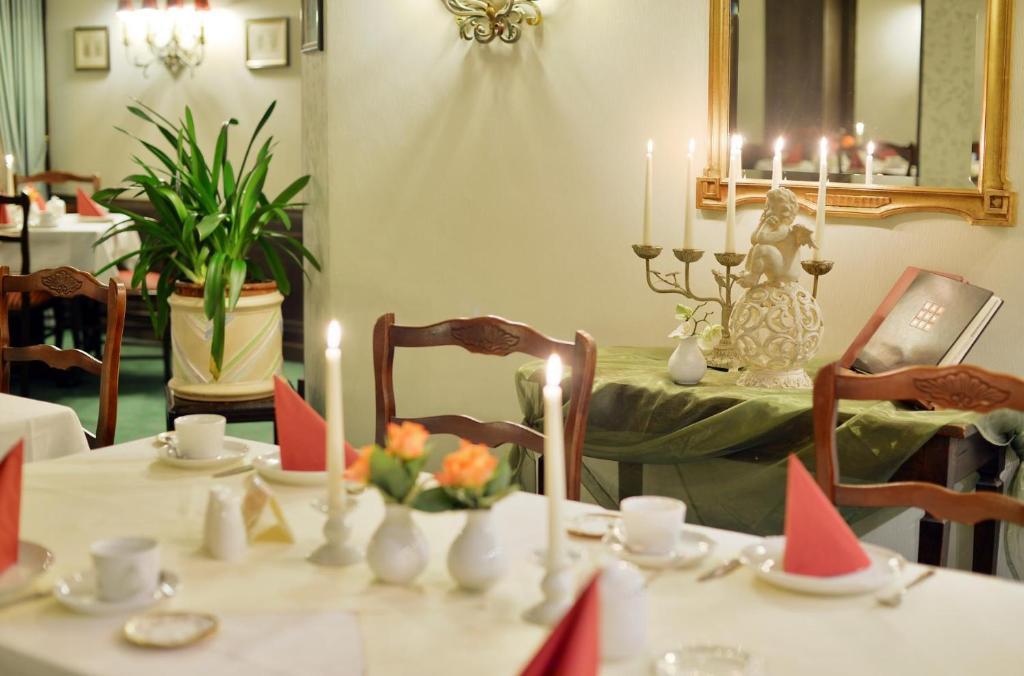 Stadthotel Patrizier シュマルカルデン エクステリア 写真